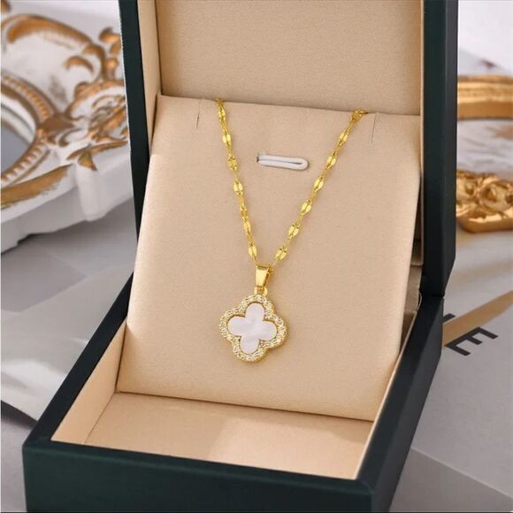 Four Leaf Clover White Shell Gold Plated Necklace - Picture 1 of 8